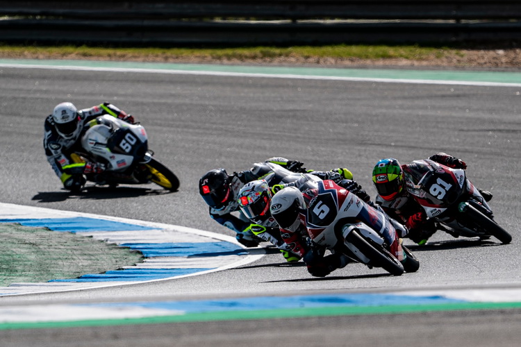 “ก๊องส์-ธัชกร” คว้าท็อป 8 ประเดิมสนามแรก จูเนียร์จีพี ที่ โปรตุเกส