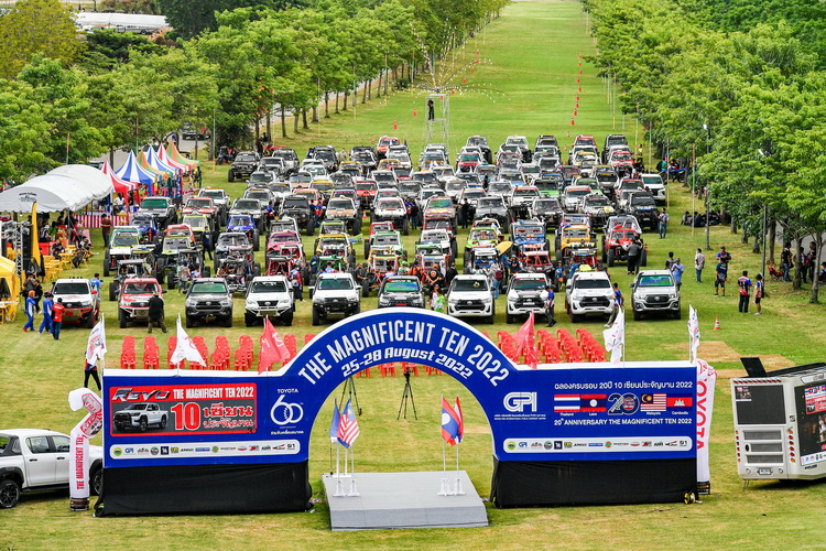 เปิดฉากการแข่งขันแห่งตำนาน Toyota Hilux Revo10 เซียนประจัญบาน 2023