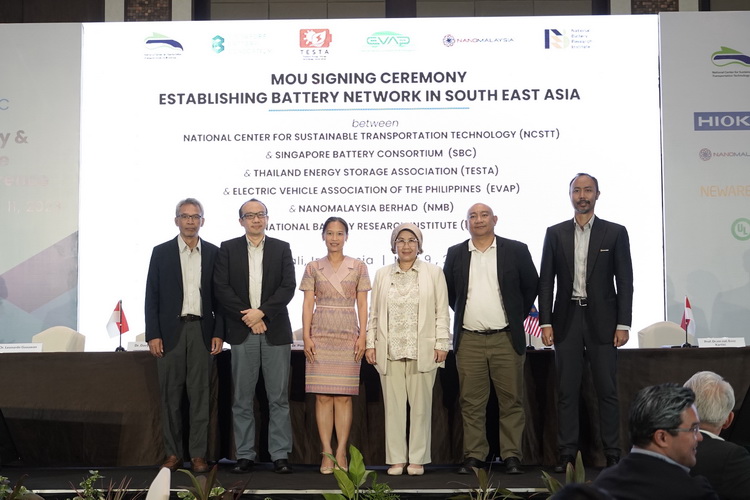 การประชุมด้านเทคโนโลยีแบตเตอรี่และรถยนต์ไฟฟ้าครั้งแรกของอาเซียน