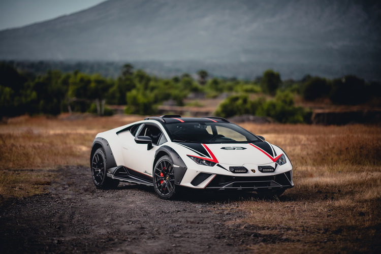 Lamborghini Huracán Sterrato รถยนต์ซูเปอร์สปอร์ตมาพร้อมเครื่องยนต์ V10 และระบบ All-wheel drive