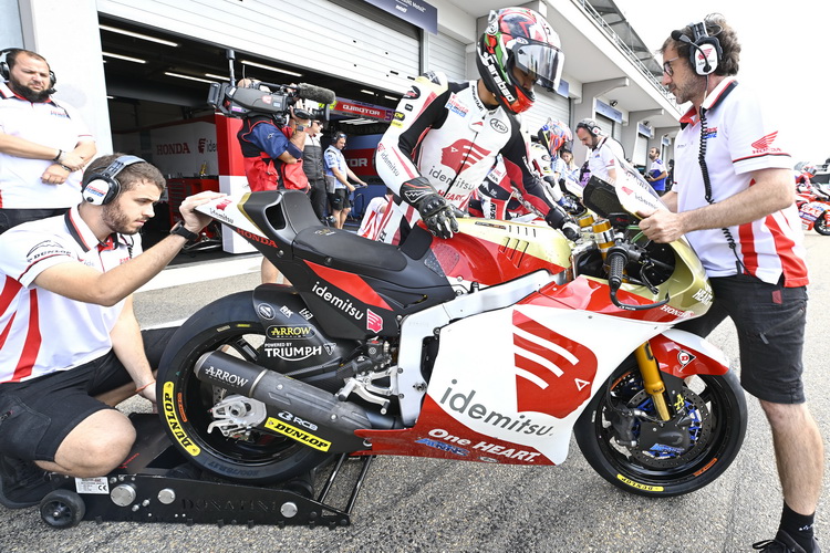 “ก้อง-สมเกียรติ” รั้งท็อป 3 ซ้อม โมโตทู “ก๊องส์-ธัชกร” ประเดิมโมโตทรี ที่ เยอรมนี