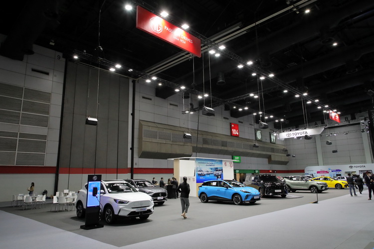 เอ็มจี บุกงาน Fast Auto Show & EV Expo 2023 ชูแคมเปญฉลอง 10 ปี