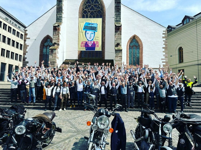 “ไทรอัมพ์ มอเตอร์ไซเคิลส์” และ “เดอะ ดิสธิงกวิช เจนเทิลแมน ไรด์ 2023”ทำลายสถิติยอดระดมทุน