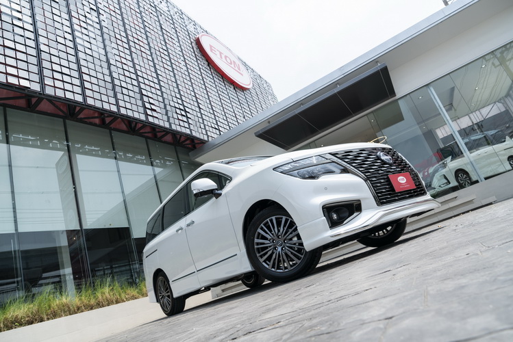 Nissan Elgrand Highway Star 250 รถครอบครัว ออฟชั่นเต็ม