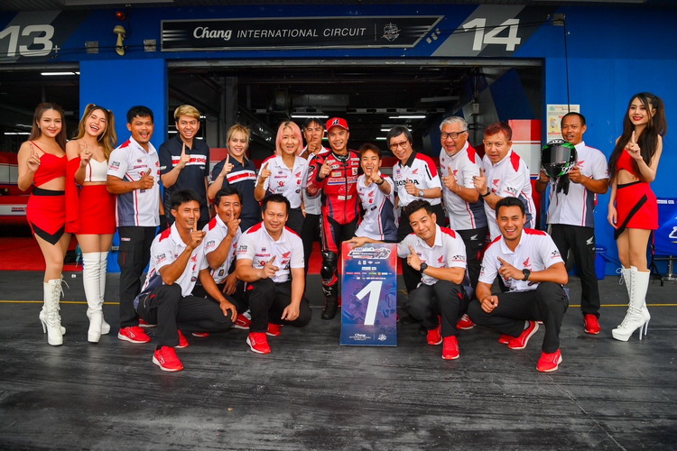 “ชิพ-มุกข์” โชว์สมรรถนะ CBR Series บิดคว้าชัย 2 รุ่นท็อป OR BRIC สนามที่ 3