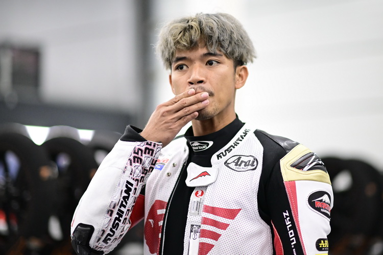 “ก้อง-สมเกียรติ” คว้าท็อป 9 บวกแต้ม โมโตทู สนาม 9