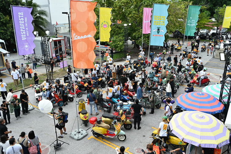 เวสป้าแรงไม่มีแผ่ว จัดงาน VESPAFESTA : WASP IN THE PARK