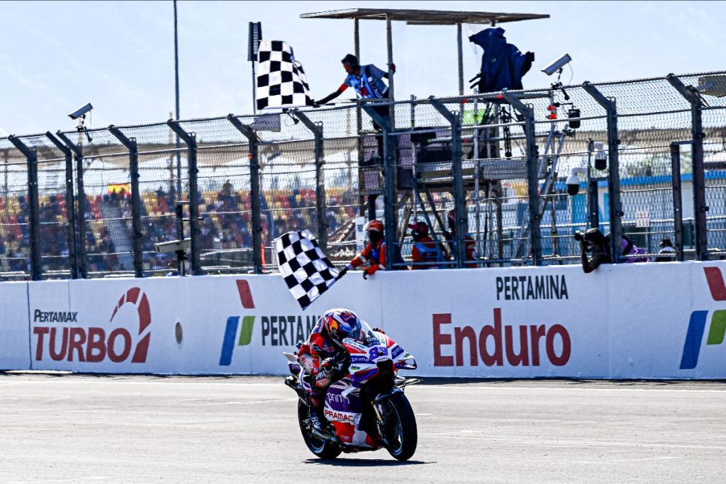 มาร์ตินคว้าตำแหน่งจ่าฝูงในการแข่งขัน Sprint ที่ Mandalika