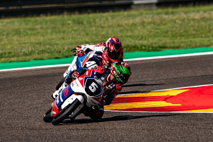 “ก๊องส์-ธัชกร” คว้าท็อป 8 จูเนียร์ จีพี สนาม 6 “ปิเกราส” บิดฮอนด้า คว้าแชมป์โลก