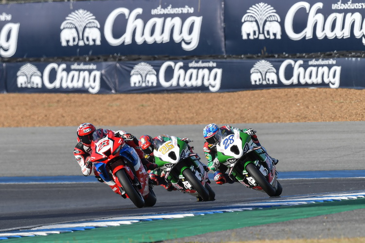 “นักบิดไทย” พาเหรดคว้าโพเดียม 3 รุ่น “เอเชีย โร้ดเรซซิ่ง” เรซแรก