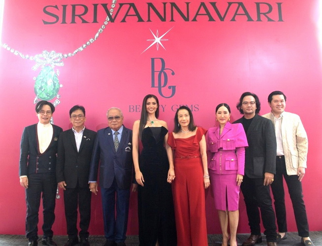 คณะผู้บริหาร กรังด์ปรีซ์ กรุ๊ป ร่วมกิจกรรม THAILAND CLASSIC MOTOR SHOW