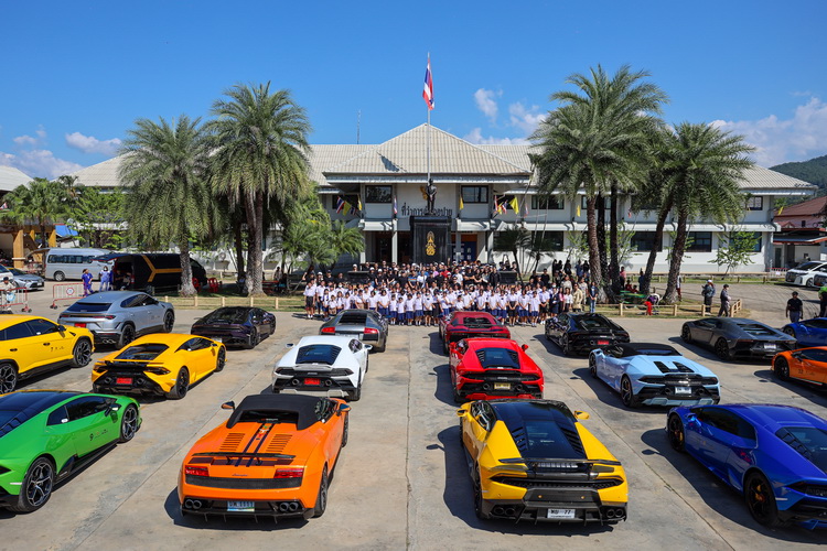 Lamborghini จัดเอ็กซ์คลูซีฟทริปเยือนปาย