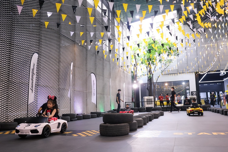 เรนาสโซ มอเตอร์ ฉลองความสุขช่วงเทศกาลวันเด็ก