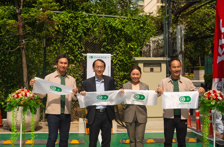 Charge+ เปิดสถานีชาร์จรถไฟฟ้าเเบบ DC เเห่งเเรกในไทย ที่ KFC drive thru สาทร