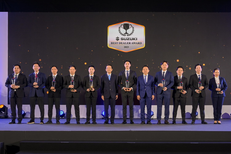 “ซูซูกิ” ประชุมผู้จำหน่าย วางแผนสู้ศึกตลาดรถยนต์ในประเทศไทย พร้อมมอบรางวัลผู้จำหน่ายยอดเยี่ยมประจำปี 2023