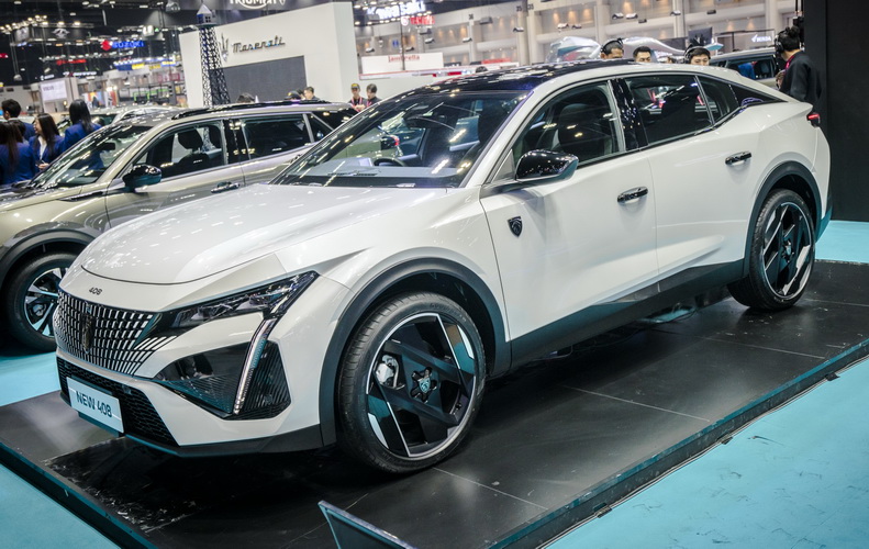 Peugeot 408 GT และ Jeep Grand Cherokee 4xe พร้อมให้คุณสัมผัสแล้วที่ ‘เชียงใหม่ ออโต้’