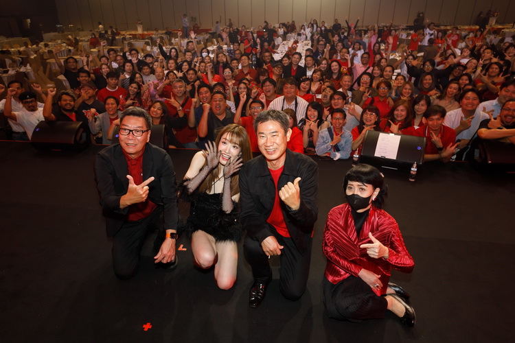 อีซูซุจัดปาร์ตี้สุดพิเศษขอบคุณสื่อมวลชน