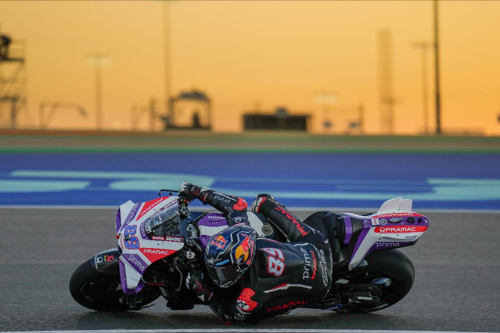 Bagnaia เป็นผู้นำของ Martin ขณะที่ Aprilia และ KTM เข้าใกล้วันที่ 1 QatarTes
