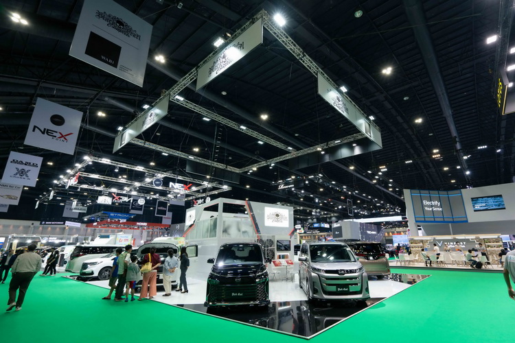 อีตั้น กรุ๊ป ส่ง 2 ชุดแต่ง BLACK PEARL และ WABI รุกงาน MOTOR SHOW 2024