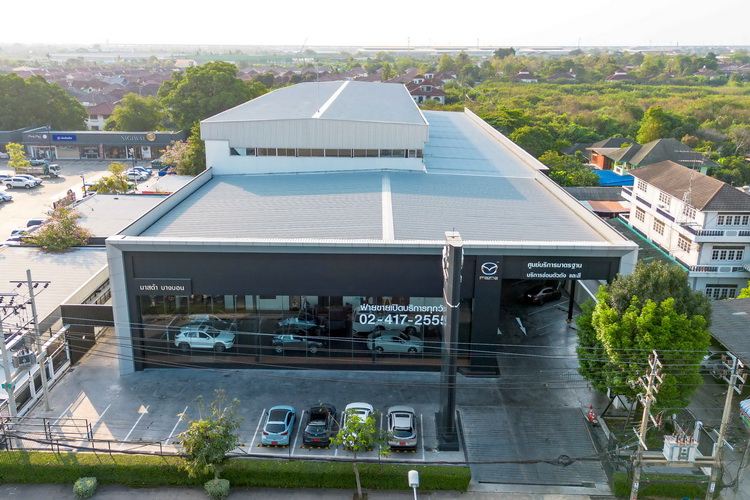 มาสด้าทุ่มงบ 240 ล้าน เปิดสองโชว์รูมใหม่ย่านบางบอนและพระราม 2