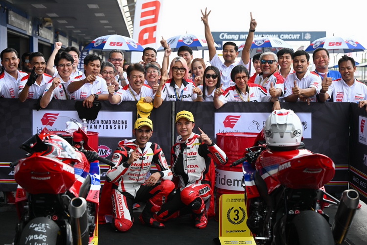 “ชิพ – นครินทร์” บิด Honda CBR1000RR-R Fireblade2024 คว้าอันดับ 3 รุ่นท็อป