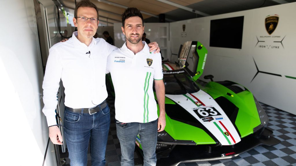 เหนือกว่าความเร็ว: อารมณ์ที่อยู่นอกตัวเลข