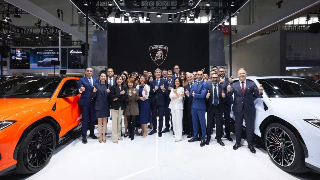 Lamborghini Urus SE เปิดตัวครั้งแรกในโลกที่ Auto China Beijing 2024