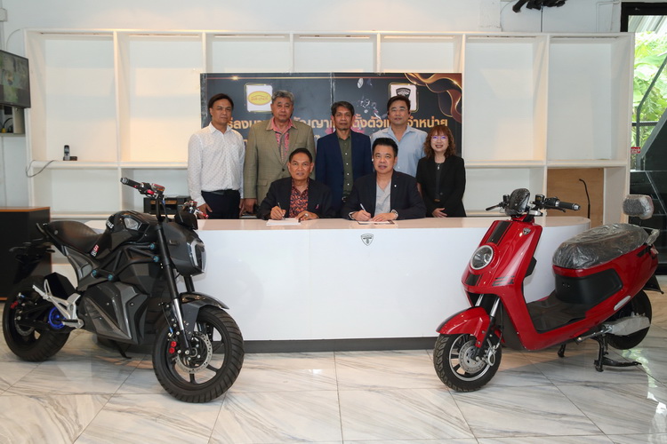 โทมัส จับมือ โปลิ-เคม รุกตลาดภาคใต้