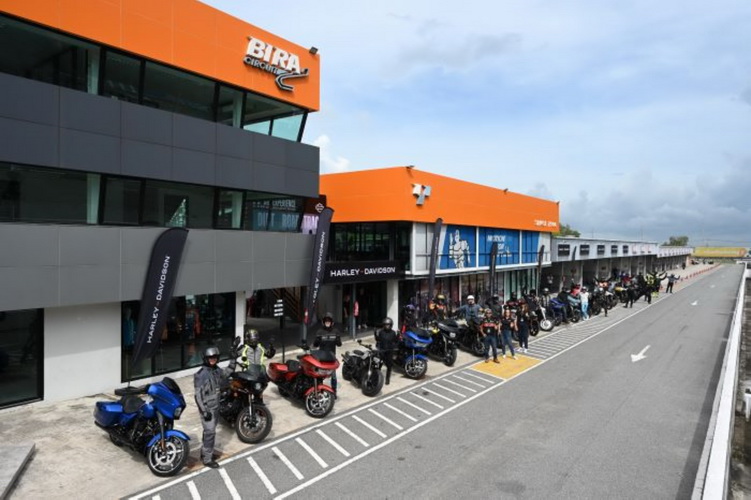 HARLEY-DAVIDSON® จัดกิจกรรม DIRT. ROAD. TRACK. EXPERIENCE ครั้งที่ 3