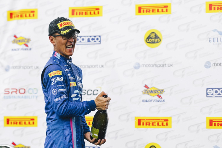 Kevin Tse คว้าชัยชนะครั้งที่สองของฤดูกาล British GTที่ Snetterton