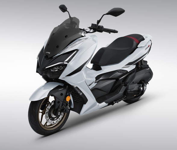 GPX DZ3 (ดี-ซี-ทรี) สกู๊ตเตอร์ พิกัด 300 ค่าตัวไม่ถึงแสน!