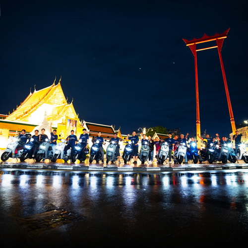 ALPHA VOLANTIS ชวนเปิดประสบการณ์ขับขี่ล่าแสงจันทร์ใจกลางกรุงเทพฯ