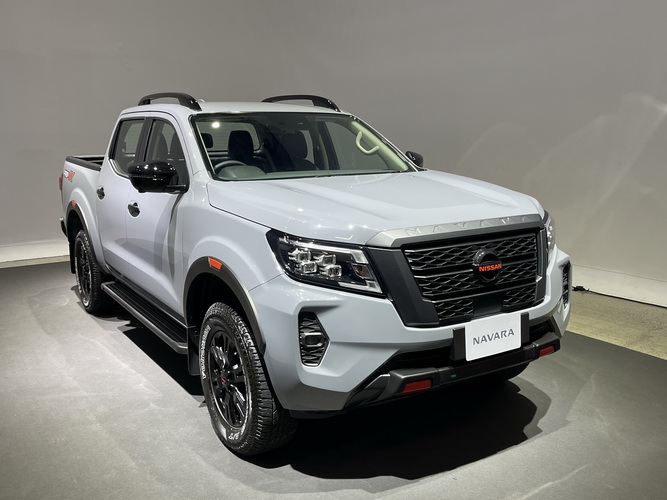 นิสสัน นาวารา เติมสีสันด้วยภายในดีไซน์ใหม่ พรีเมียม สปอร์ตมากขึ้น
