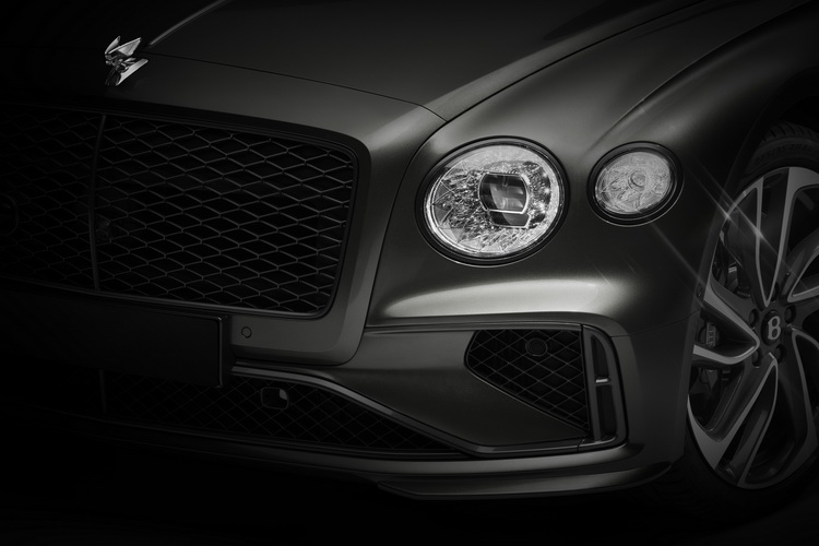เบนท์ลีย์ มอเตอร์ส เตรียมเปิดตัว Flying Spur Speed ใหม่กับขุมพลัง Ultra Performance Hybrid