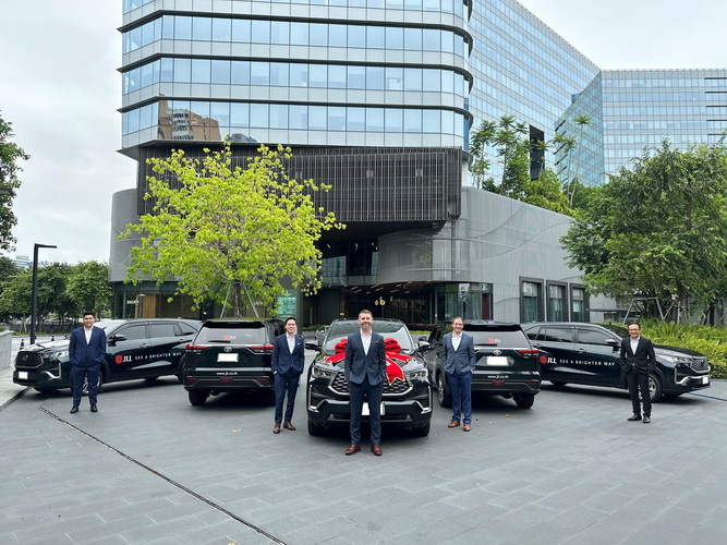 เจแอลแอล เผยการเติบโตอุตสาหกรรมรถยนต์ไฟฟ้าในประเทศไทยกระตุ้นตลาดอสังหาฯ เชิงพาณิชย์ขยายตัวต่อเนื่อง