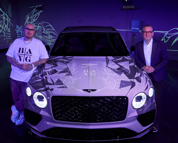 Bentley Americas จับมือ Bang Bang ศิลปินช่างสัก รังสรรค์ผลงานสุดอาร์ต Bentayga EWB