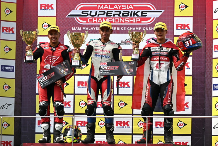 “มิกซ์-ธนัช” คว้าโพเดียมเรซแรก มาเลเซีย ซูเปอร์ไบค์ สนามสุดท้าย
