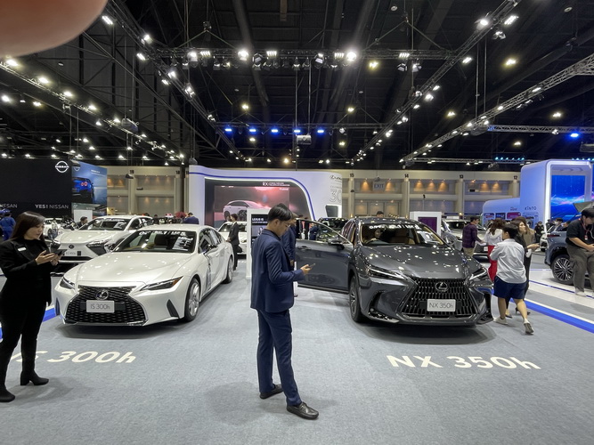 ตลาดรถยนต์เดือนตุลาคม ยอดขาย 37,691 คัน ลดลง 36.1%