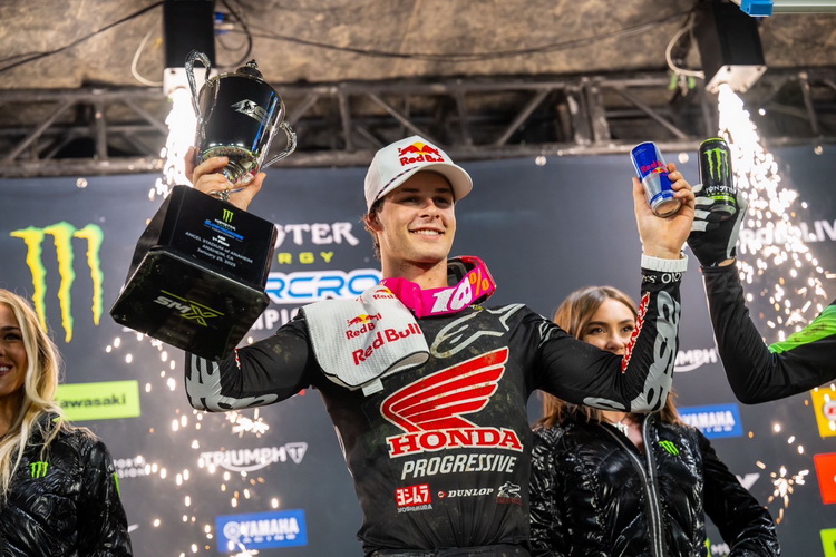 “เจ็ตต์ ลอว์เรนซ์” บิด Honda CRF450R คว้าชัยชนะ AMA Supercross สนามที่ 3