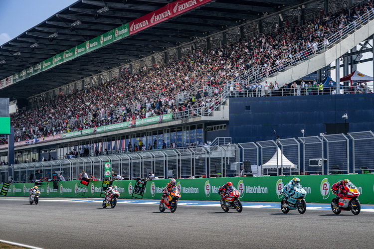 “โมโตจีพี สนามประเทศไทย” ดวลสปรินต์สุดมันส์ “มาร์เกซ” นำม้วนเดียวจบ