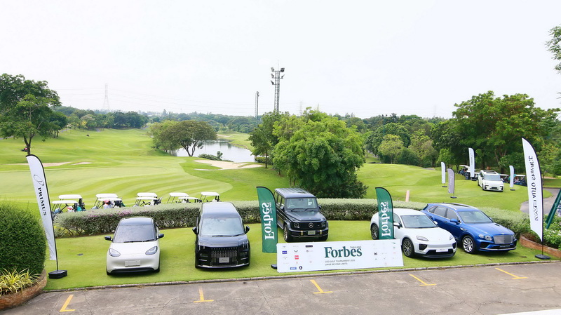 เบนท์ลีย์ แบงค็อก จัดแสดง Bentayga Hybrid ในงาน Forbes Thailand CEO Golf Tournament 2025