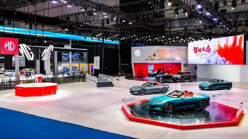 เปิดตัว MG Cyber Family 3 รุ่นเด่น พร้อมเผยโฉม Smart Cabinที่งาน Shanghai Auto Show 2025