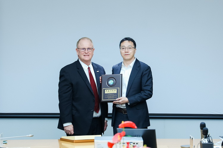 GEELY คว้ารางวัล Outstanding Contribution