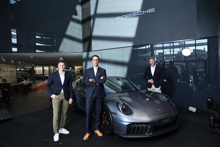 เปิดตัว “Porsche Centre Pattaya” สำหรับลูกค้าและผู้หลงใหลยนตรกรรมสปอร์ตปอร์เช่ในภาคตะวันออก